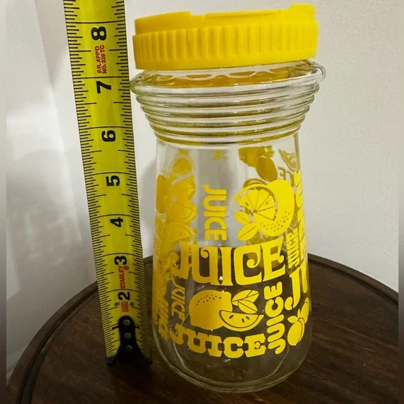 Vintage 1970’s Anchor Hocking Yellow Lemon Juice Carafes - Set of 2 - Picture 5 of 5
